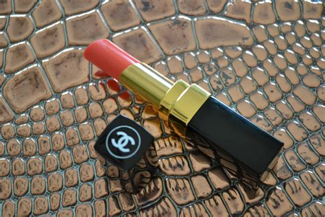 Chanel Rouge coco shine review